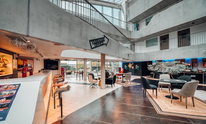 Cergy House | Cowool Cergy
