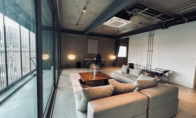 Huay Kaew Villa | Cozy loft-style rooms, private baths, free Wi-Fi, A/C, and shared spaces.