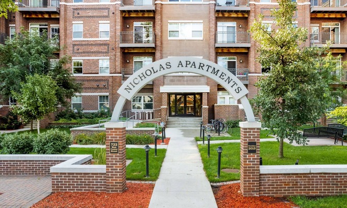Kutzky Park Apartment | Cozy 1 Bedroom 1 Bathroom Near Mayo Clinic