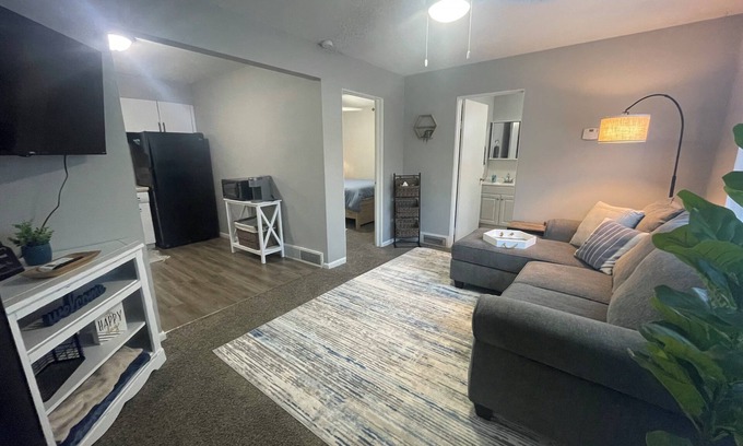 East Peoria Apartment | Cozy 1-bedroom apartment in East Peoria
