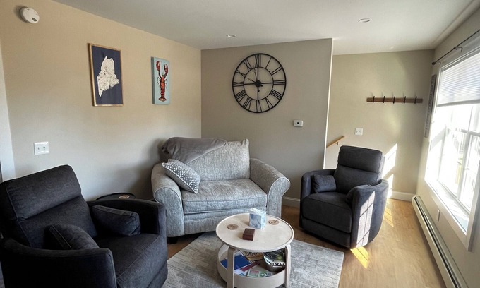 Freeport Apartment | Cozy 1-bedroom apartment just minutes from downtown Freeport with WiFi.
