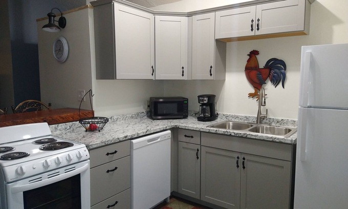 Yulee Apartment | Cozy 1-bedroom apartment in lovely Yulee with WiFi, AC. Close to beaches