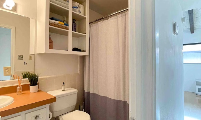 Pemberton Heights Condo | Cozy 1 bedroom condo just minutes away from Moody center and UT Austin!