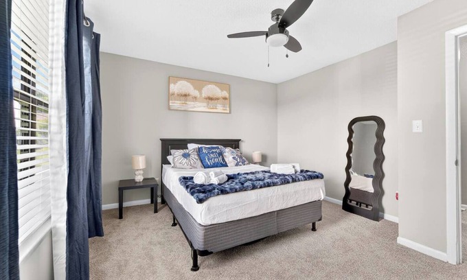 Durham Apartment | Cozy 1-bedroom Gem 5mins to Downtown: Pool-Gym-Parking