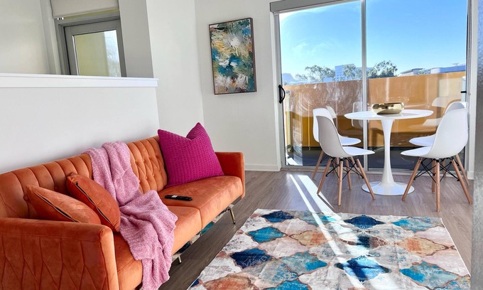 Downtown Hotel | Cozy 1-bedroom Santa Monica