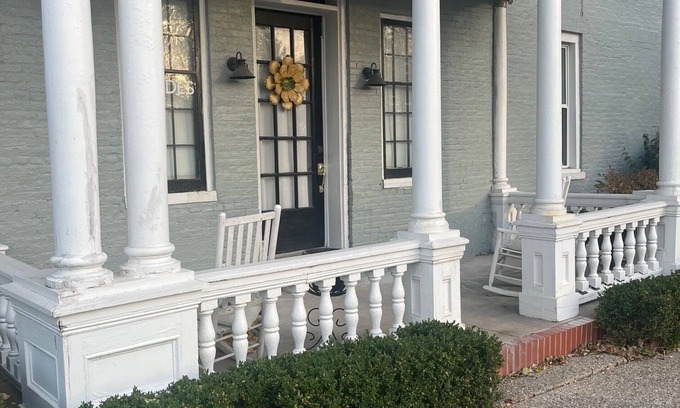 Shelbyville Apartment | Cozy 1-bedroom with AC and WiFi in charming Shelbyville