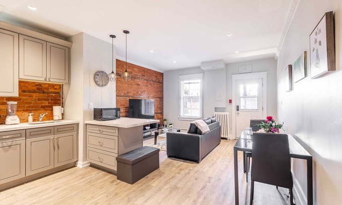 Central Hamilton Apartment | Cozy 1BR Condo Unit on James Street North!