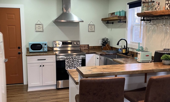 Tannersville Apartment | Cozy 2-bedroom apartment Tannersville Minutes from Camelback Mountain - Poconos