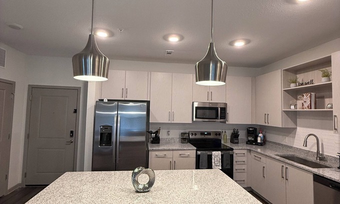 Madison Apartment | Cozy 2-bedroom apartment in Madison with Top-Tier Amenities