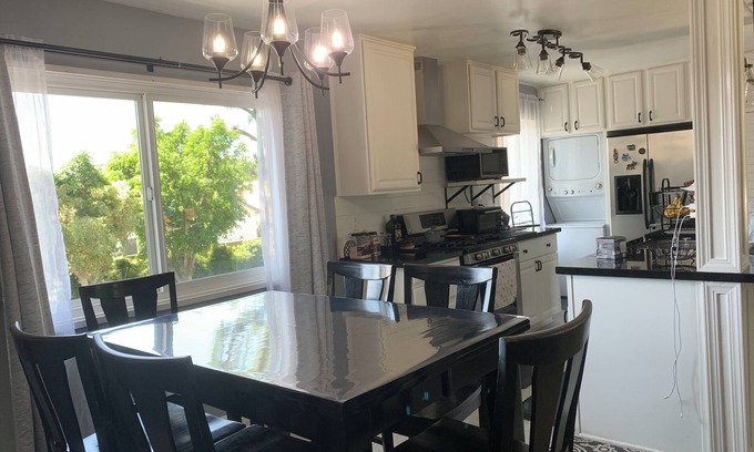 Lake Forest Condo | Cozy 2-bedroom condo with WiFi, AC in lovely Lake Forest