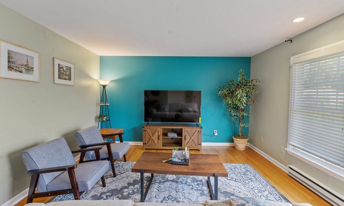 McKownville Condo | Cozy 2-bedroom condo in serene Albany near Hospital, University, downtown Albany