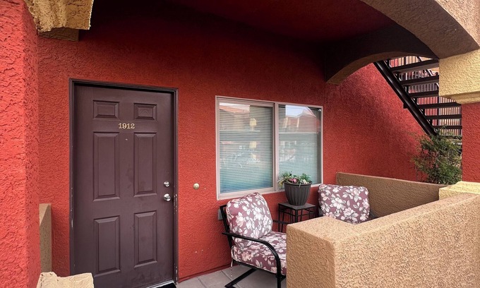 Mesquite House | Cozy 2-bedroom condo with pool, hot tub, fitness room & AC in amazing Mesquite
