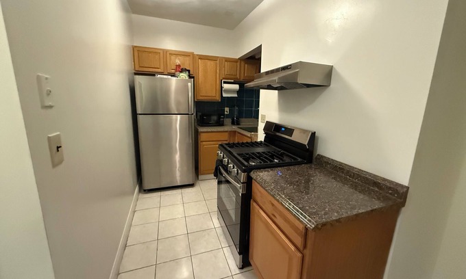 Allston Condo | Cozy 2-bedroom condo with AC, WiFi in brilliant Boston/Allston & Private Parking