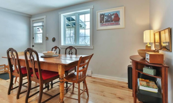 Bolton-Ouest Condo | Cozy 2-bedroom Eastern Townships geyaway Jay Peak/Bromont/Owls Head/Sutton