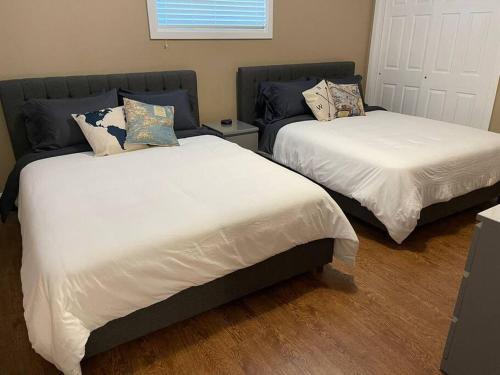 Chatham-Kent Apartment | Cozy 2 bedroom home in Chatham - left side