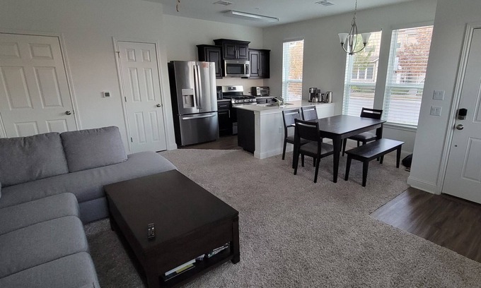 Mueller House | Cozy 2-Bedroom Townhome In Mueller Neighborhood