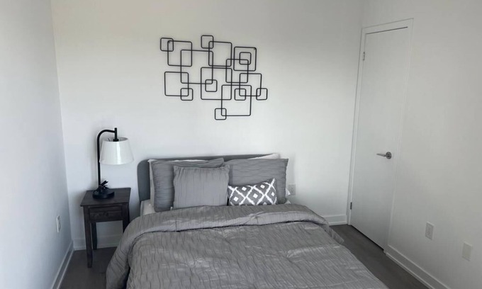 Vaughan Condo | COZY 2 BEDROOMS PLUS ONE FULL BATH IN THE NEW DOWNTOWN VAUGHAN, MINS FROM SUBWAY