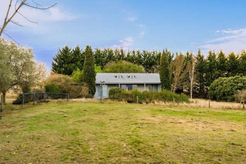 Balnarring House | Cozy 2BR Cottage Near Beach & Village Shops