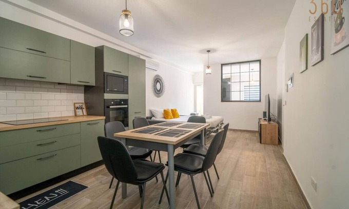 Msida Apartment | Cozy 2BR home with Balcony & WIFI in Central Msida