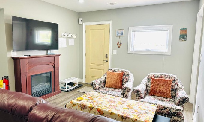 Niagara-on-the-Lake House | Cozy 3-bedroom farmhouse in wine-country