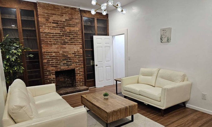 Elizabeth House | Cozy 4-bedroom house in delightful Elizabeth with AC, WiFi