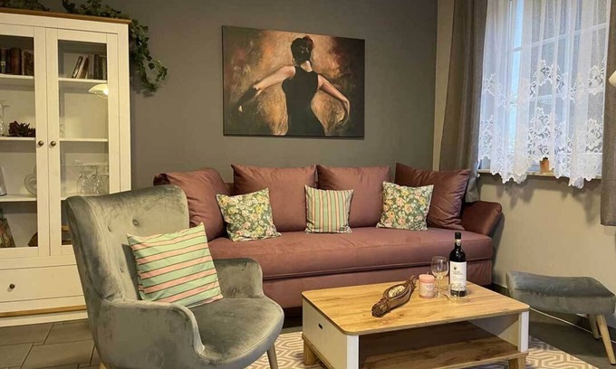Steina Apartment | Cozy 45sqm apartment - 3 dogs welcome - WLAN incl. - ground floor - terrace