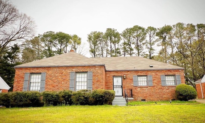 East Memphis House | Cozy 4BR Family home hot locatio