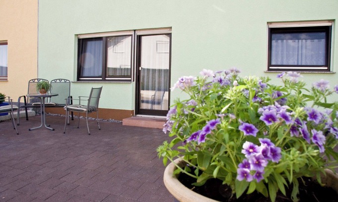 Steinsfurt House | Cozy 60sqm vacation apartment in a quiet location - child-friendly