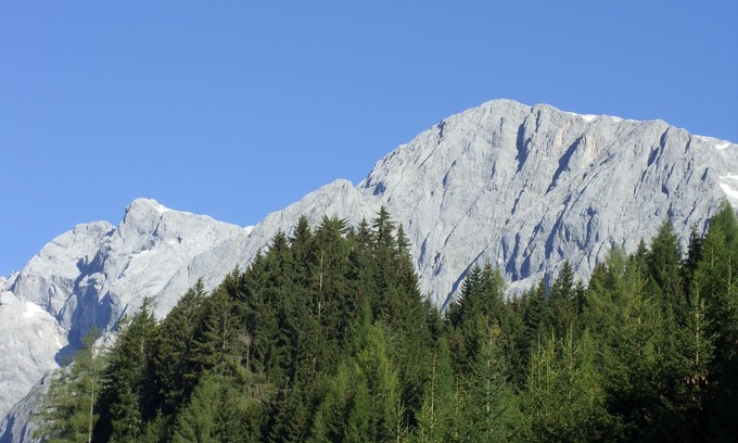 Muehlbach Am Hochkoenig Apartment | Cozy and quiet apartment with a dream view