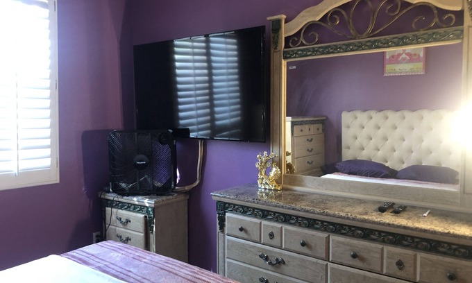 Murrieta House | Cozy and beautiful room