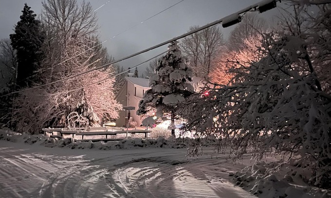 Sutton House | Cozy and bright ski chalet on Mount Sutton - seasonal rental