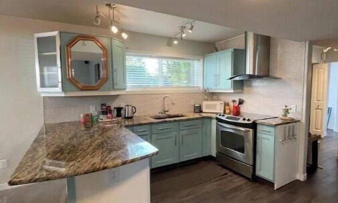 East Hill Apartment | Cozy and comfortable