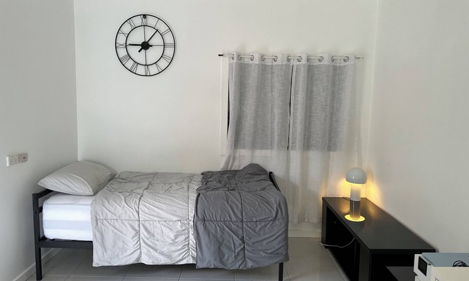 Miller Apartment | Cozy and private one bedroom studio with double bed for couples or single