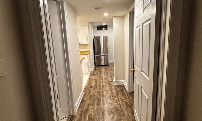 East Credit House | Cozy and spacious