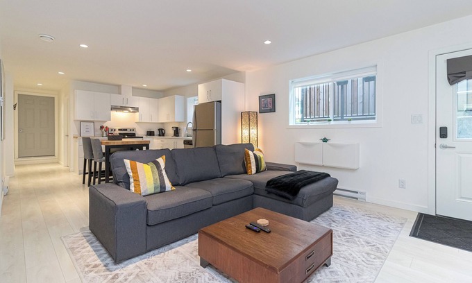 Saanichton House | Cozy and spacious home-away-from-home just 25 minutes from downtown Victoria!