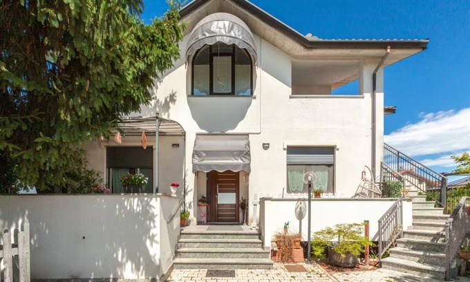 Carbonate Apartment | Cozy apartment a few kilometers from Milan, Como,Varese,Lugano