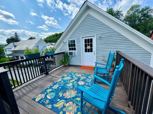 Bradford Apartment | cozy apartment, close to US-91, walkable to town