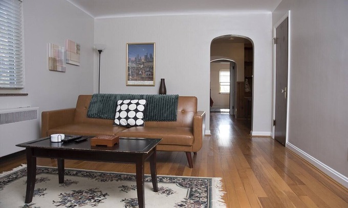 Roselawn Finance Apartment | Cozy Apartment in Pleasant Ridge