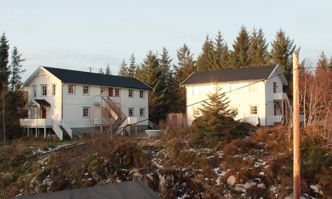 Skipnes Apartment | Cozy apartment in Sandstad with WiFi