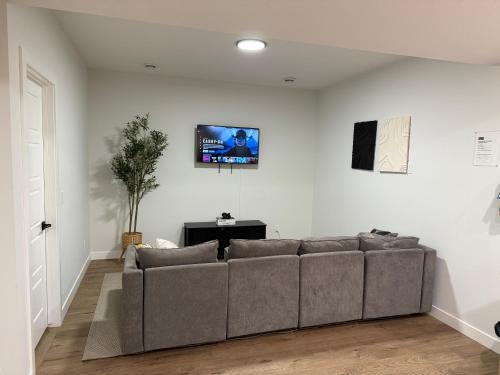 Southwest Calgary Apartment | Cozy Apartment in South West Calgary