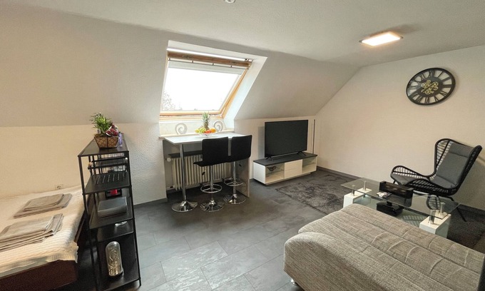 Osterath Apartment | Cozy apartment in the center of Osterath near the trade fair