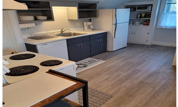 Williamsburg House | Cozy apartment located in quiet Williamsburg
