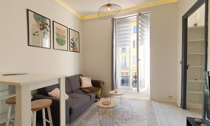 La Madeleine Apartment | Cozy apartment near the sea