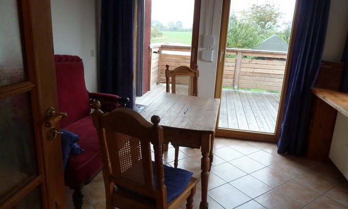 Riepsdorf Apartment | Cozy apartment with a large south-west balcony