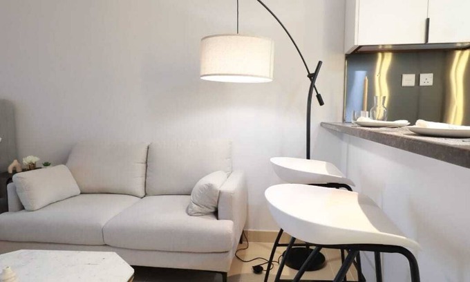 Al Quoz Apartment | Cozy apartment with AC and WiFi in enjoyable Dubai