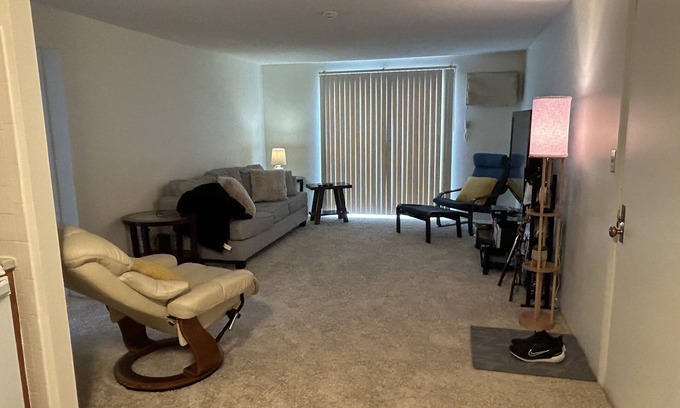 Portsmouth Apartment | Cozy apartment with WiFi and fitness equipment in lovely Portsmouth