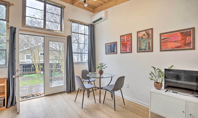 St. Elmo Improvement League Apartment | Cozy 'Artist's Cottage' 3 Mi to Lookout Mtn!