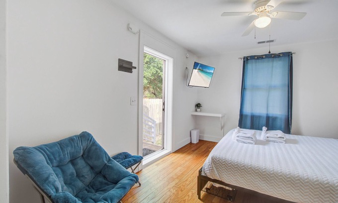 Charleston Apartment | Cozy Beach Lowcountry Studio C