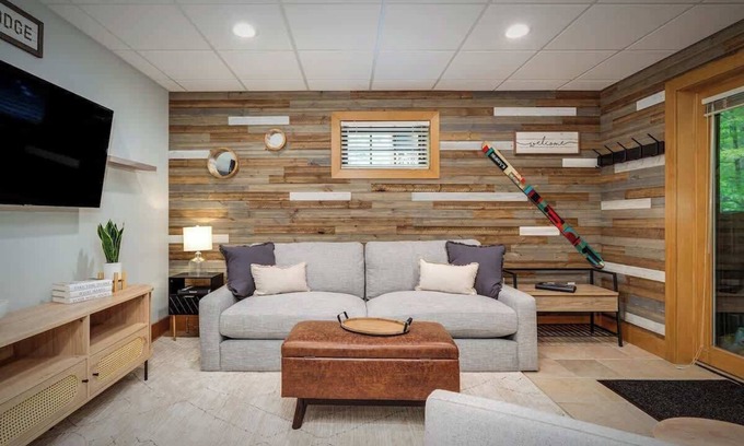 Boyne Falls Condo | Cozy Boyne Mountain Ski Condo
