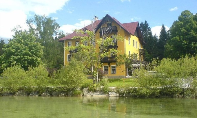 Sankt Sebastian Apartment | Cozy, bright attic apartment (50sqm) on Lake Erlaufsee